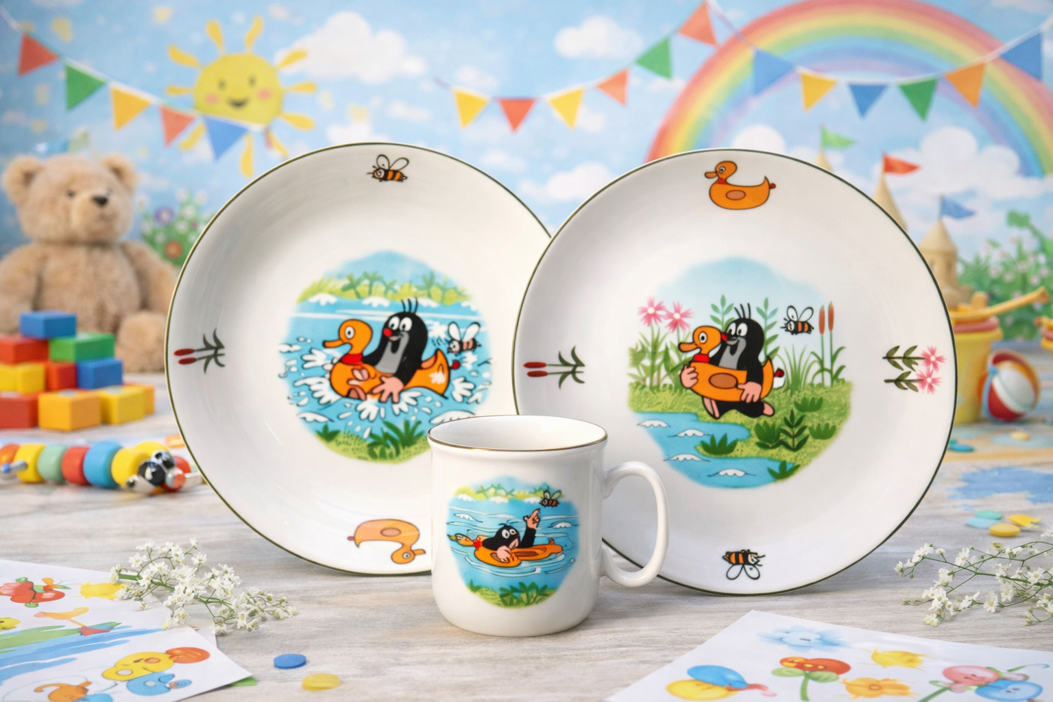 DĚTSKÝ PORCELÁN S KRTEČKEM: PROČ JE IDEÁLNÍ VOLBOU PRO PRVNÍ STOLOVÁNÍ